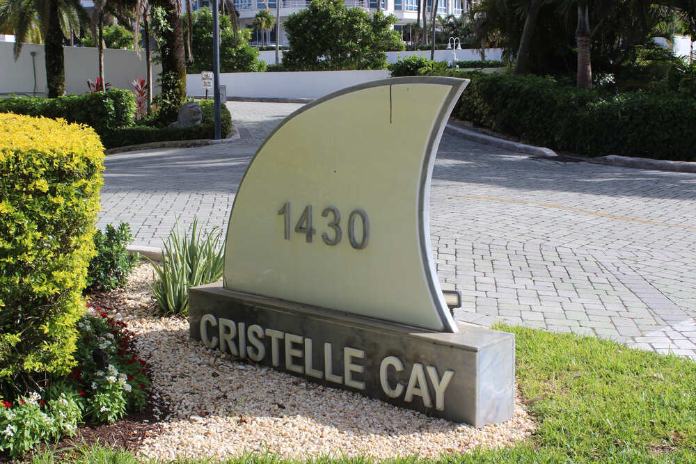 Cristelle Cay